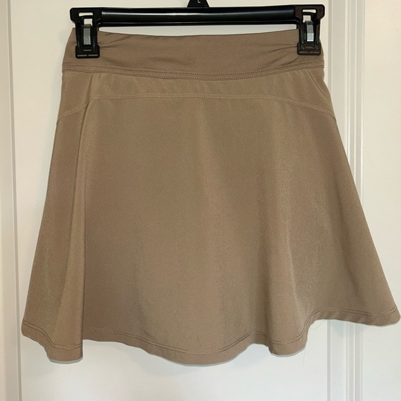 Athleta girl school day skirt/skort in khaki - Picture 5 of 9